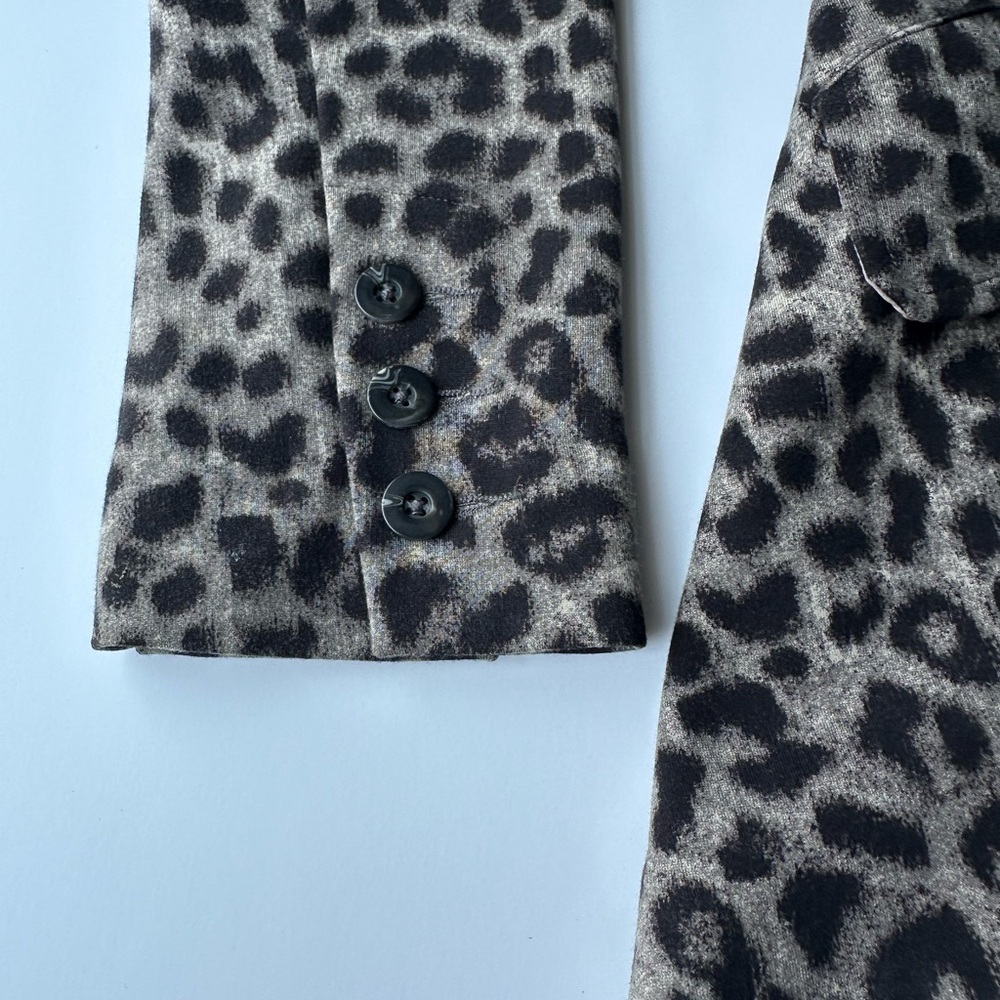CAbi Black and Tan Leopard Print Blazer Tailored Fit - Picture 10 of 16